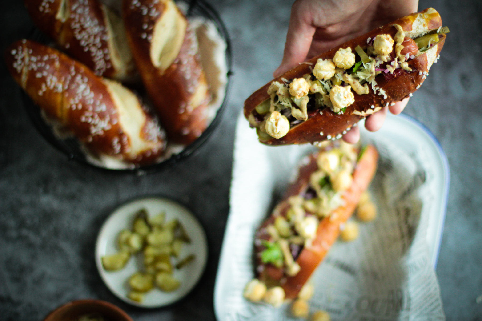 Hot Dogs met popcorn en zelfgemaakte Hot Dog broodjes