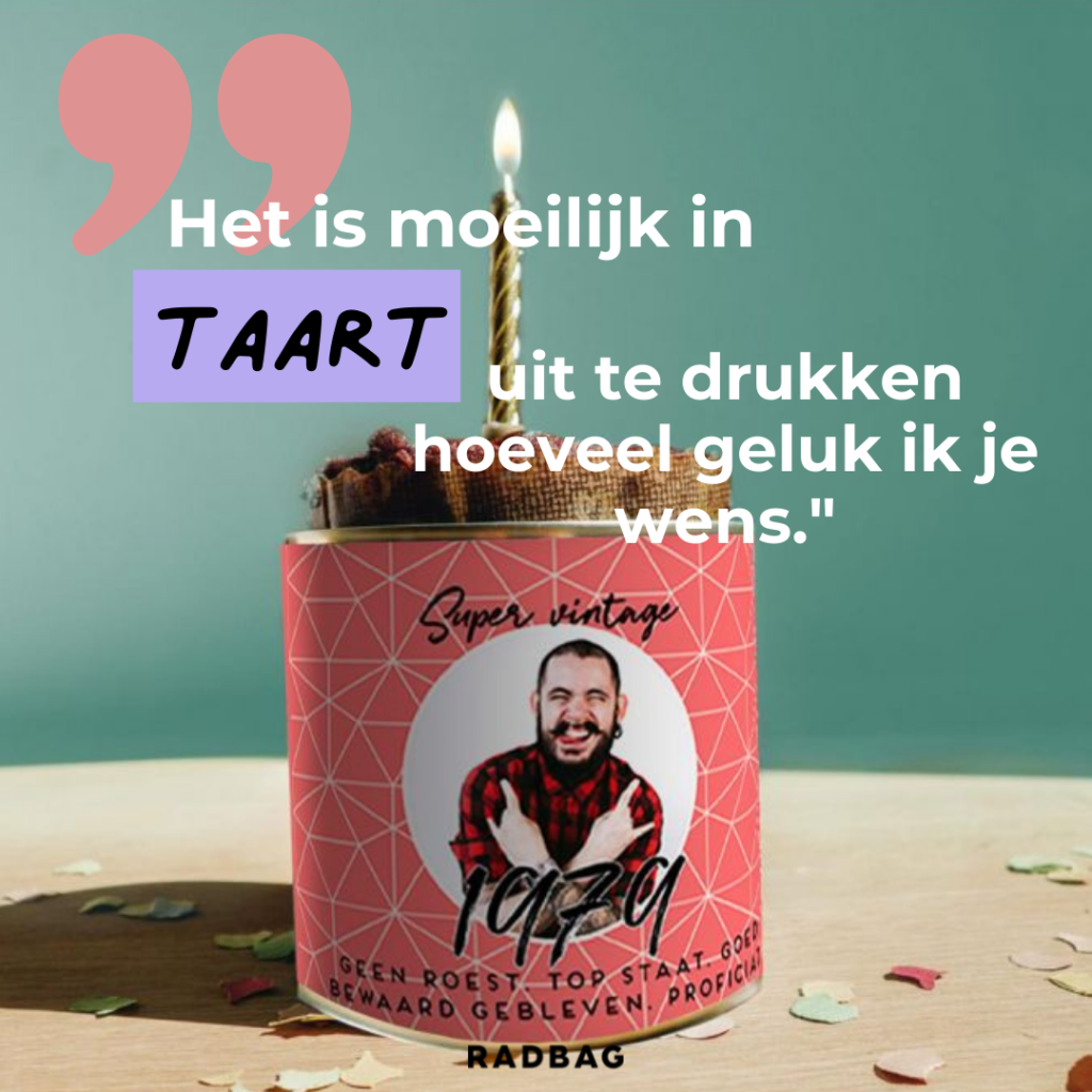 Gefeliciteerd 21 jaar verjaardagswensen op een blikje met een taartje