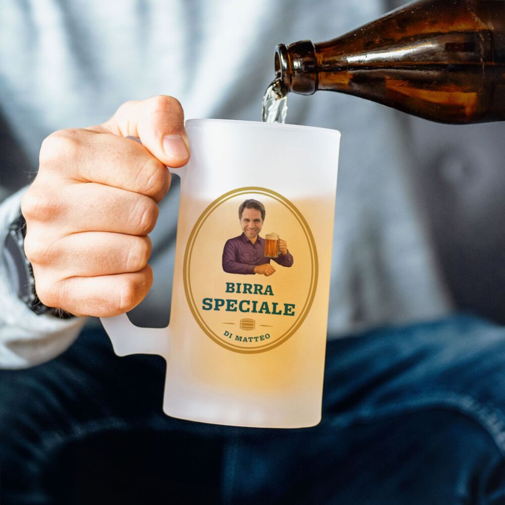 Gepersonaliseerde bierpul met logo en gezicht