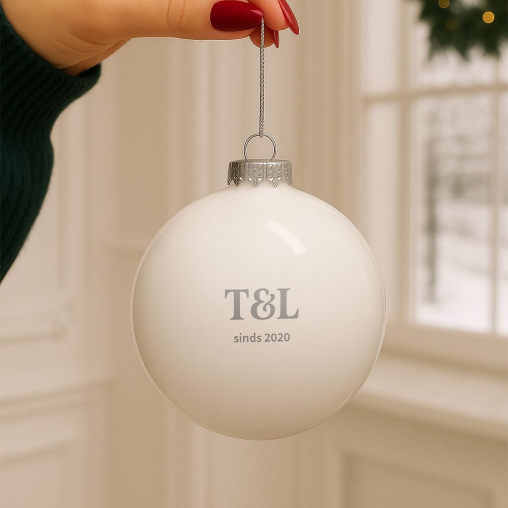 Gepersonaliseerde kerstbal met monogram