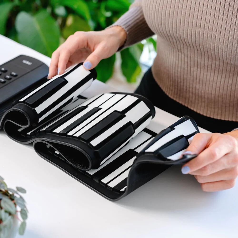 Roll Up keyboard piano