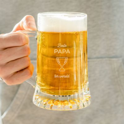 Gepersonaliseerde bierpul met tekst en symbool