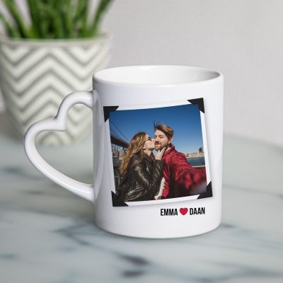 Mok met hartvormig oor met foto en tekst