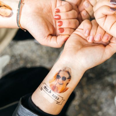 Gepersonaliseerde Nep Tattoos met Foto en Banier set van 4