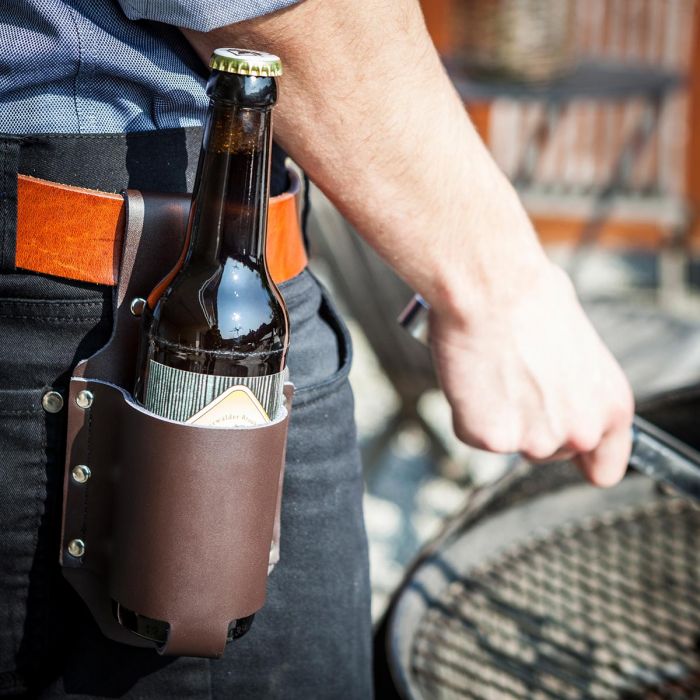 je bier bij de bbq om je middel bewaren met deze bierhouder