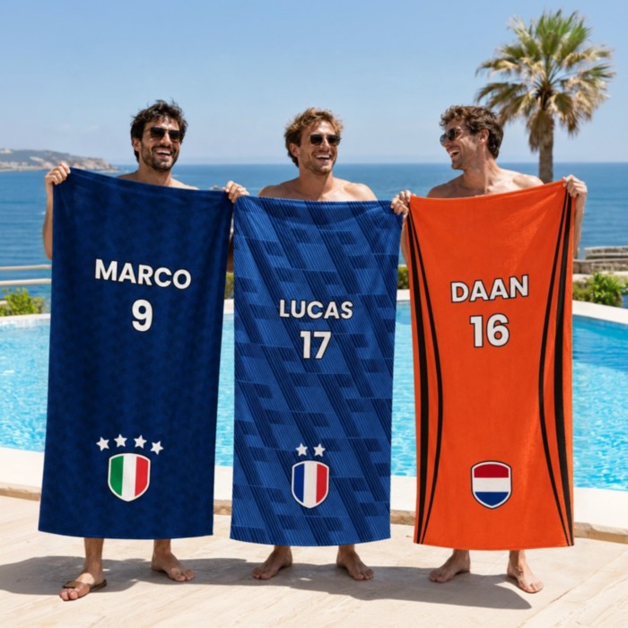 Handdoek met naam en voetbal WK design