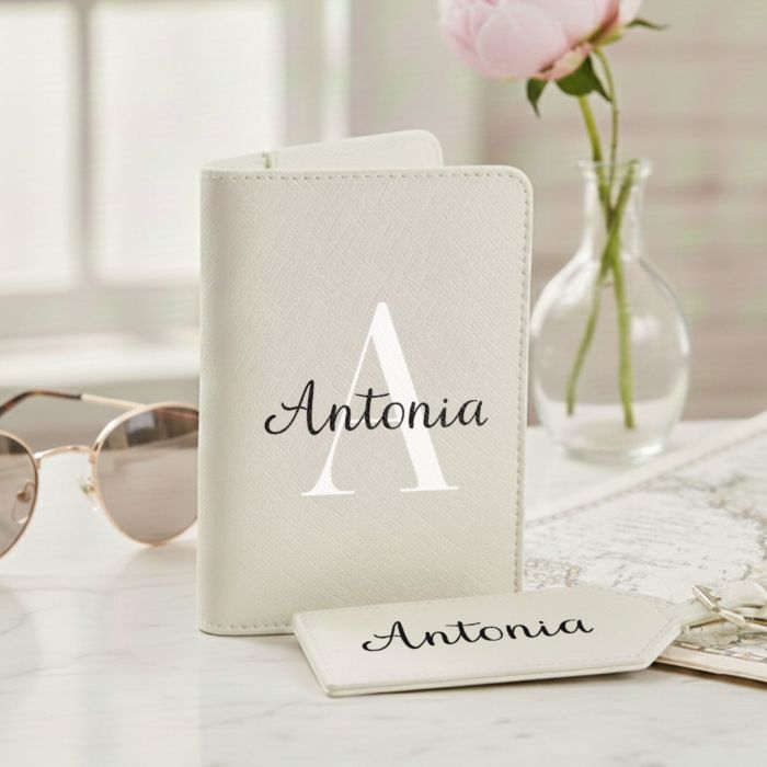 Gepersonaliseerde paspoorthoes en kofferlabel met monogram