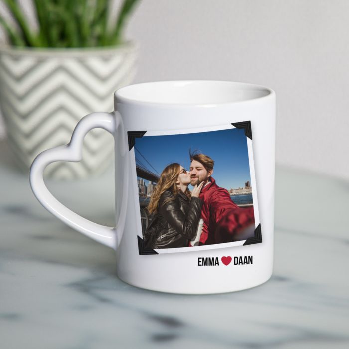 Mok met hartvormig oor met foto en tekst