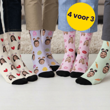 Cadeauset paassokken set van 4 met gezicht en konijnenoren
