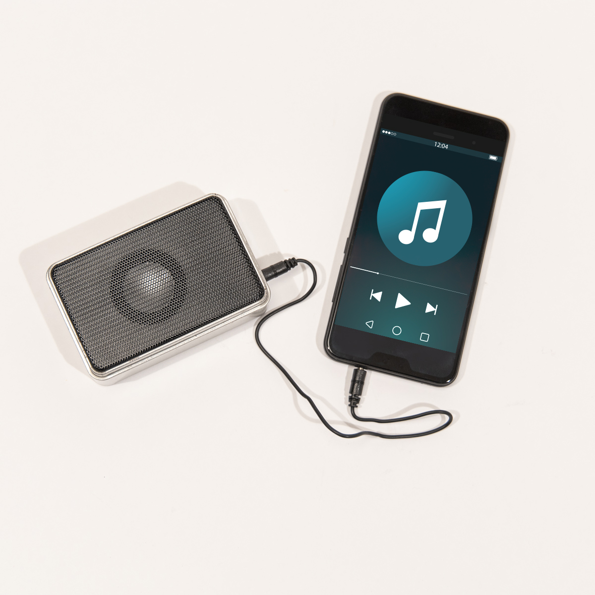 Mini speaker in blikken doosje