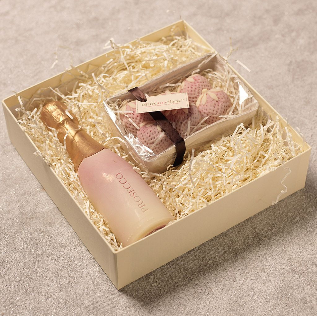 Prosecco en aardbeien van chocolade