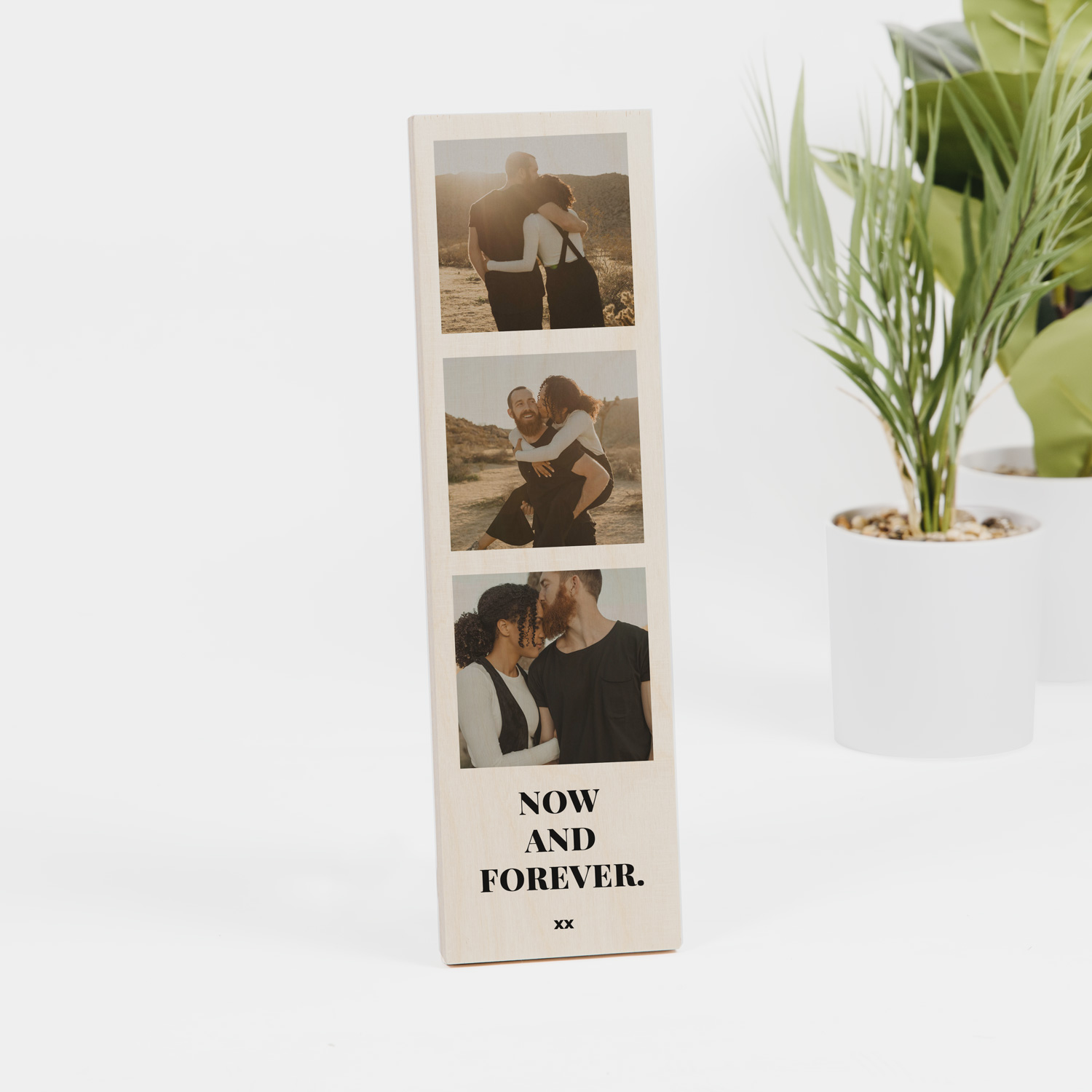 Foto op Hout Staand Smal met Foto en tekst Huwelijkscadeaus Lange houten lijst met 3 foto's en tekst