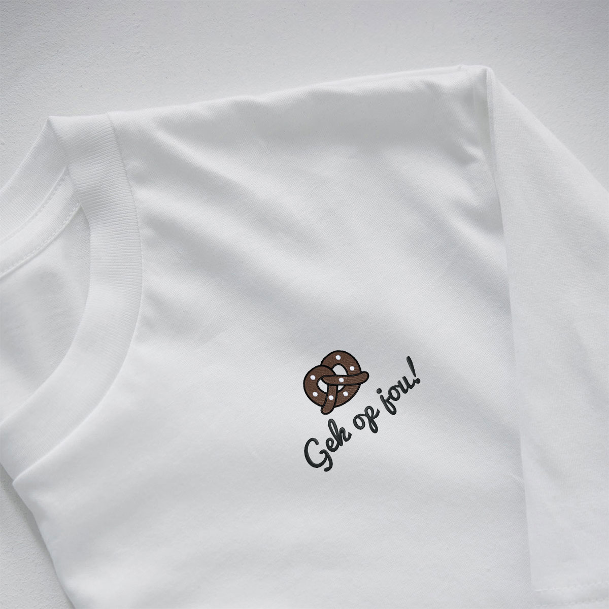 T-shirt Wit Borduren met Tekst en Pictogram T-Shirt Oktoberfest