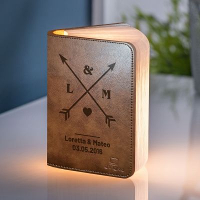 Personaliseerbaar boek licht voor koppels Personaliseerbaar boek licht voor koppels