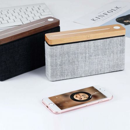Vierkante houten Bluetooth luidspreker