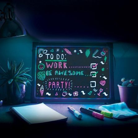 Schrijfbord met neon-effect
