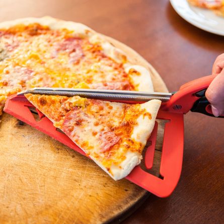 Pizzaschaar met serveervlak
