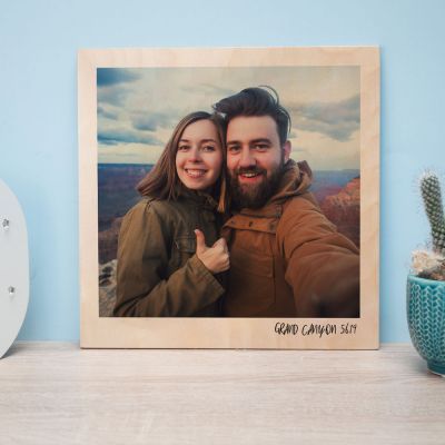 Personaliseerbare foto op hout in polaroid look Personaliseerbare foto op hout in polaroid look